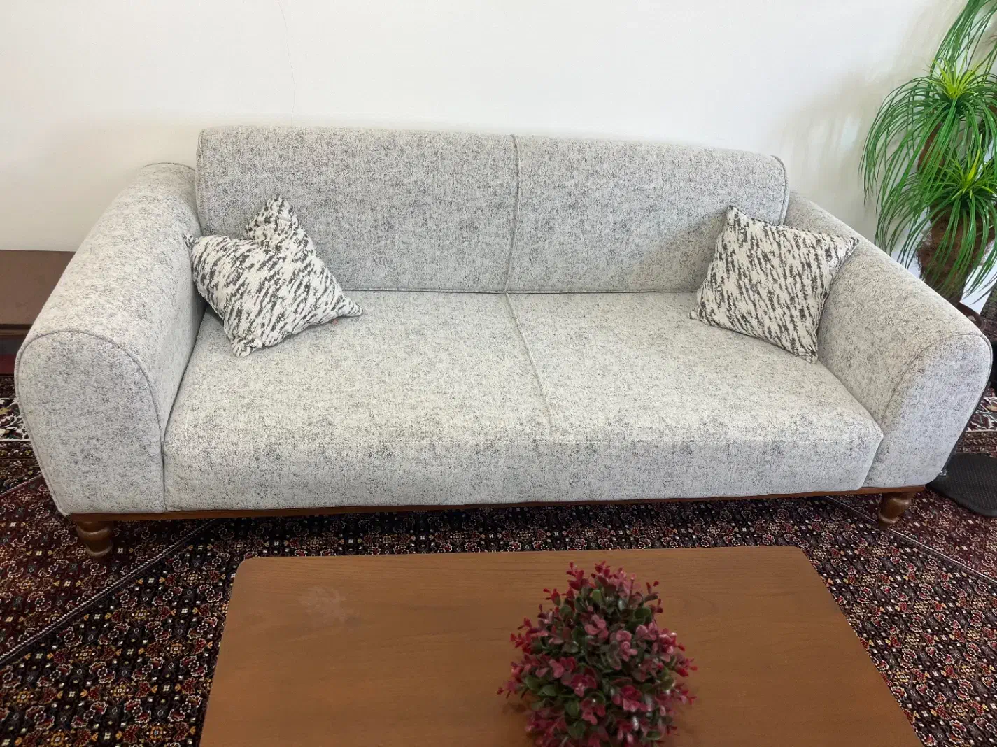 مبل مینیمال ۸نفره|مبلمان خانگی و میز عسلی|کوهسار (البرز), |دیوار
