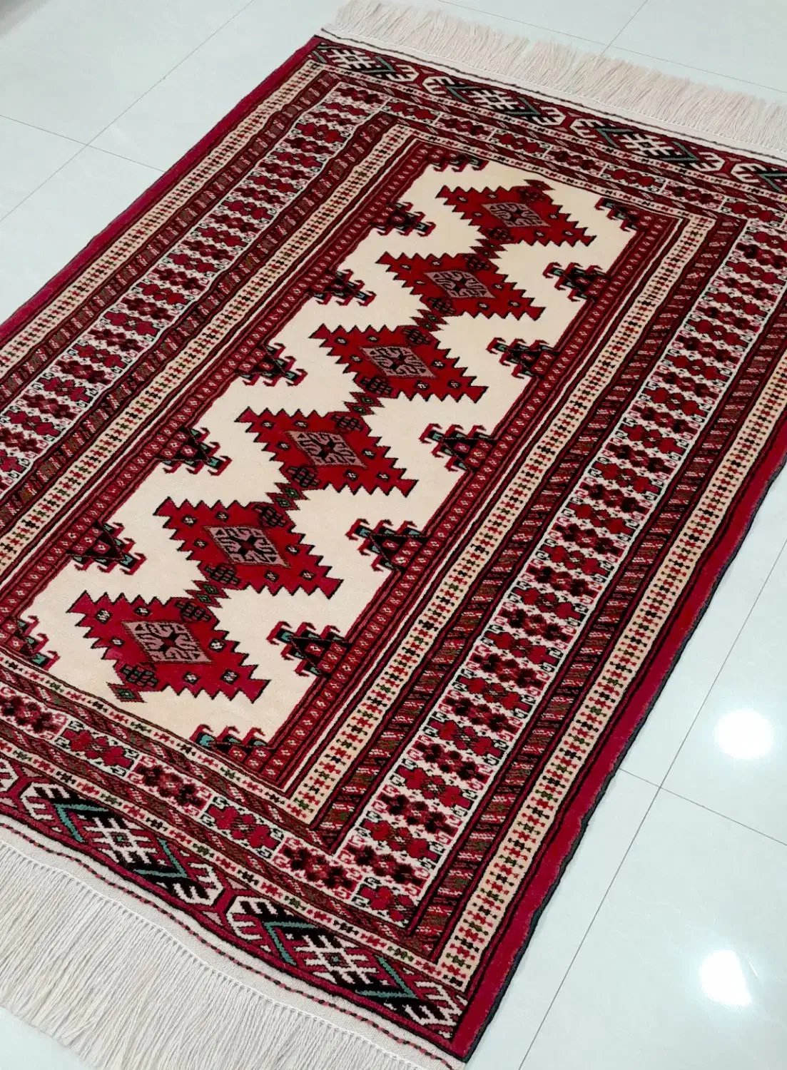قالیچه دستباف بسیار خوشبافت|فرش|مشهد, جانباز|دیوار