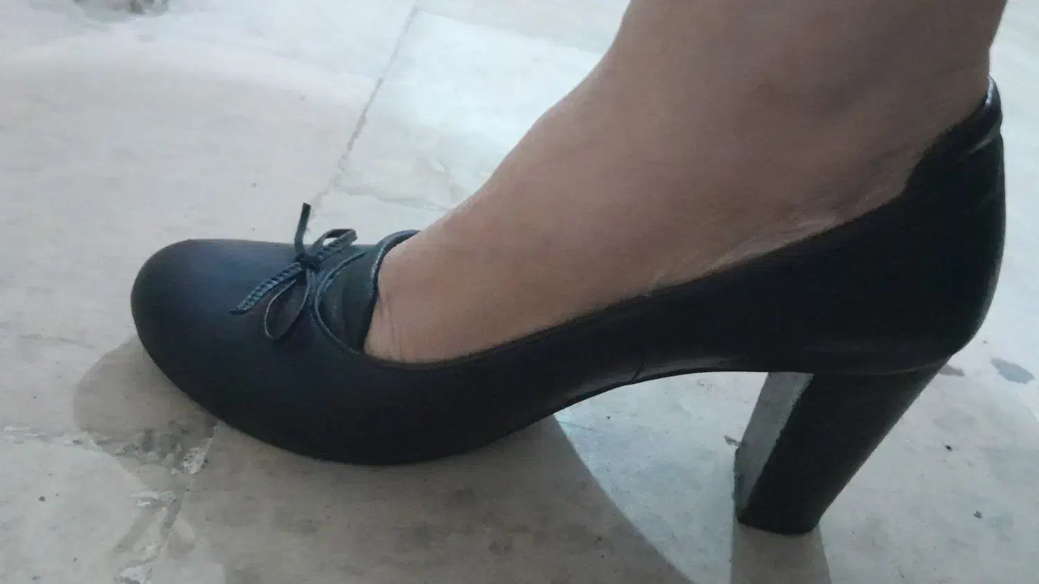 کفش|کیف، کفش، کمربند|رودسر, |دیوار