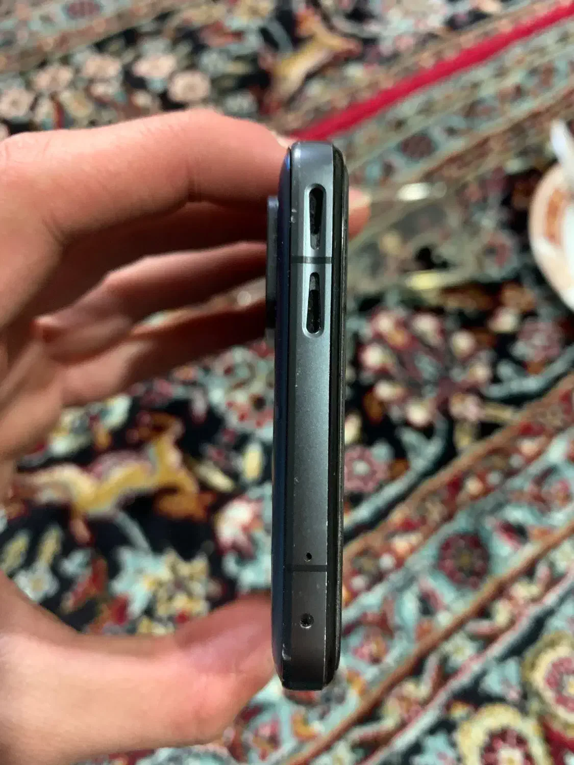 گوشی|موبایل|اقبالیه, |دیوار