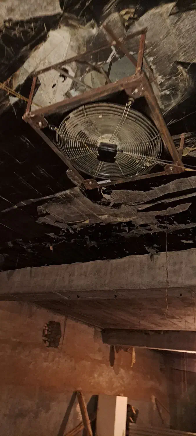 هوا کش ۶۰در۶۰ کم صدا  دمنده|پنکه و تصفیه‌کنندهٔ هوا|شیروان (خراسان), |دیوار