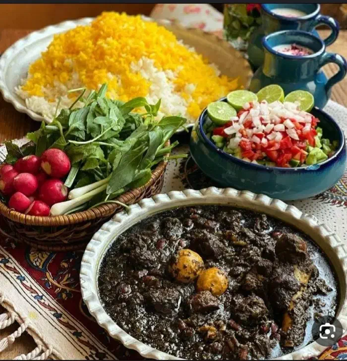 سبزی قرمه .مرغ ترش پیاز چیپسی ترش واش گیلانی|خوردنی و آشامیدنی|تهران, ابوذر|دیوار