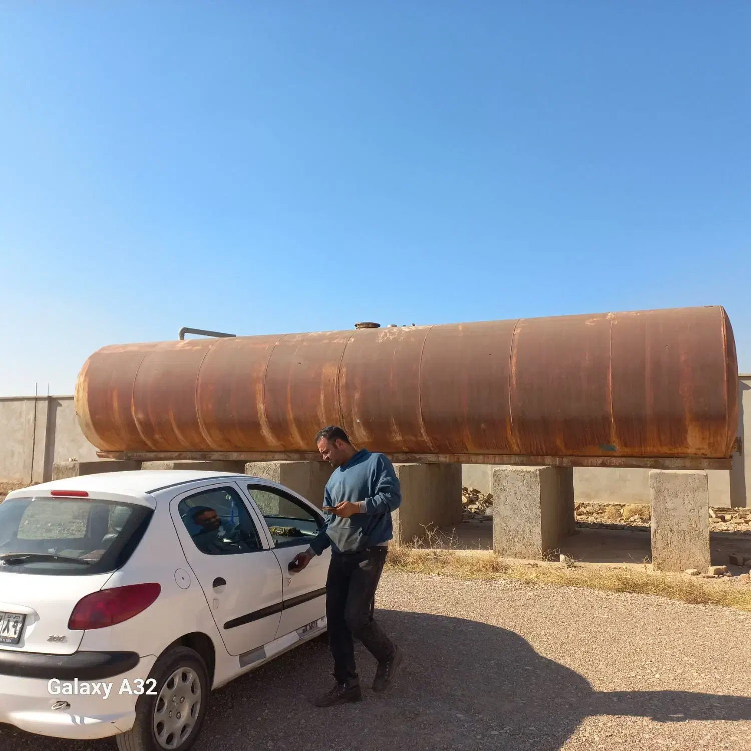 دوعدد تانکر ۶۰ هزار و۷۰هزار|مصالح و تجهیزات ساختمان|اسفرورین, |دیوار