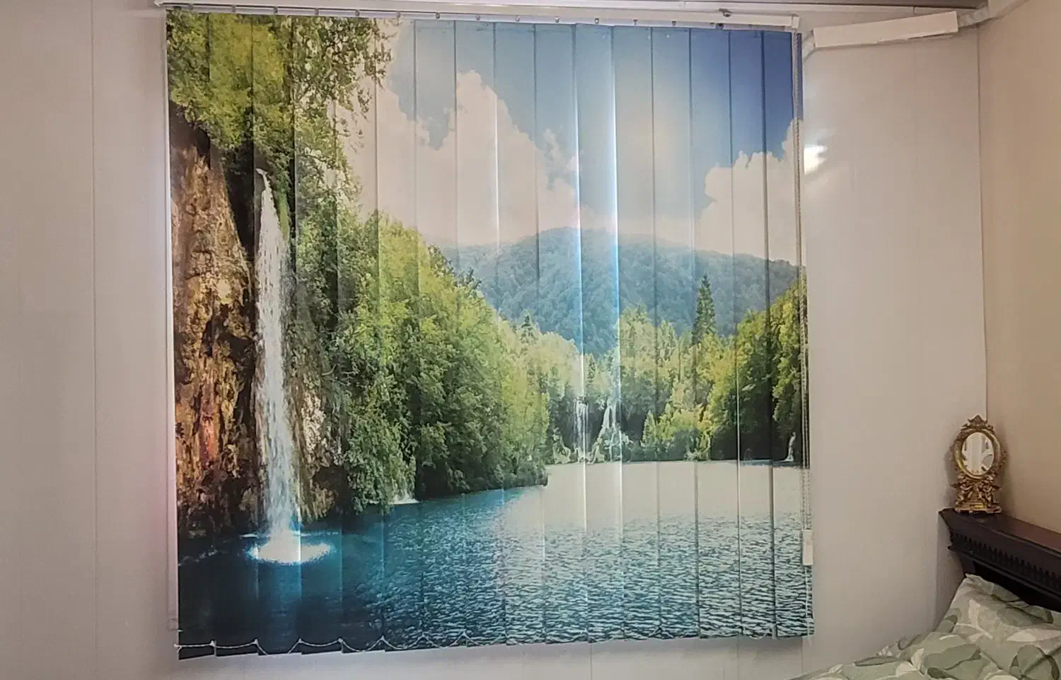 پرده عمودی کرکره ای سولیت|پرده، رانر، رومیزی|قدس, شهر‌قدس|دیوار