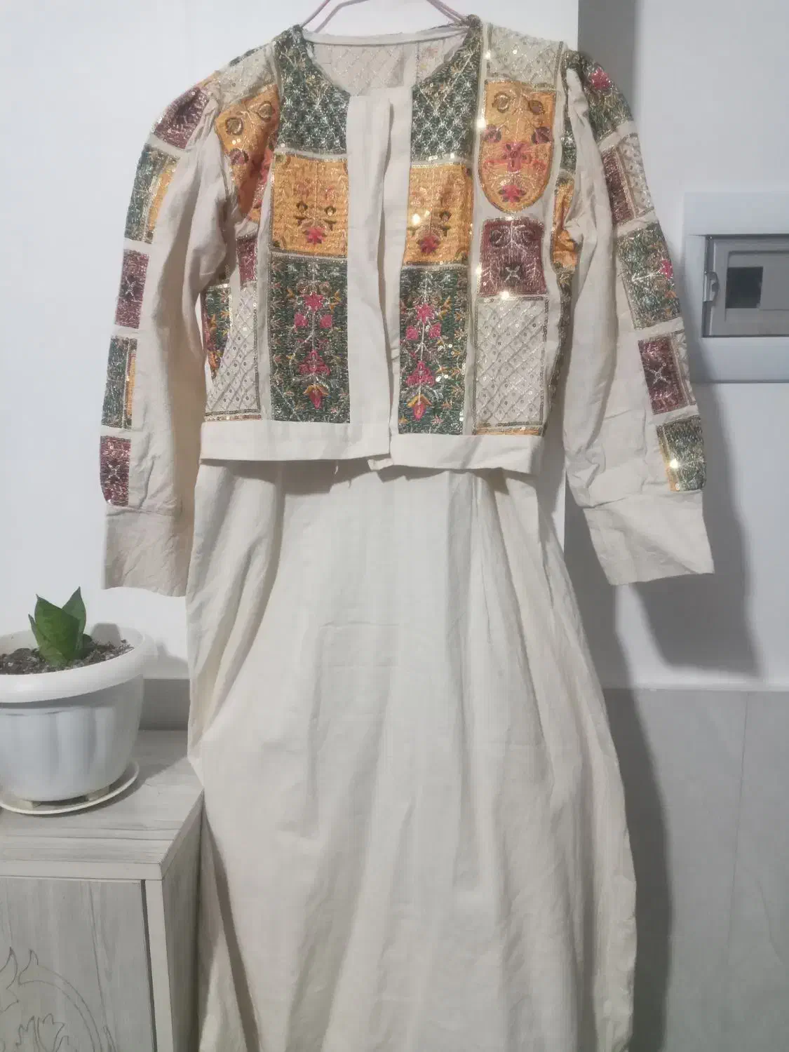 لباس و کفش|لباس|گرگان, |دیوار