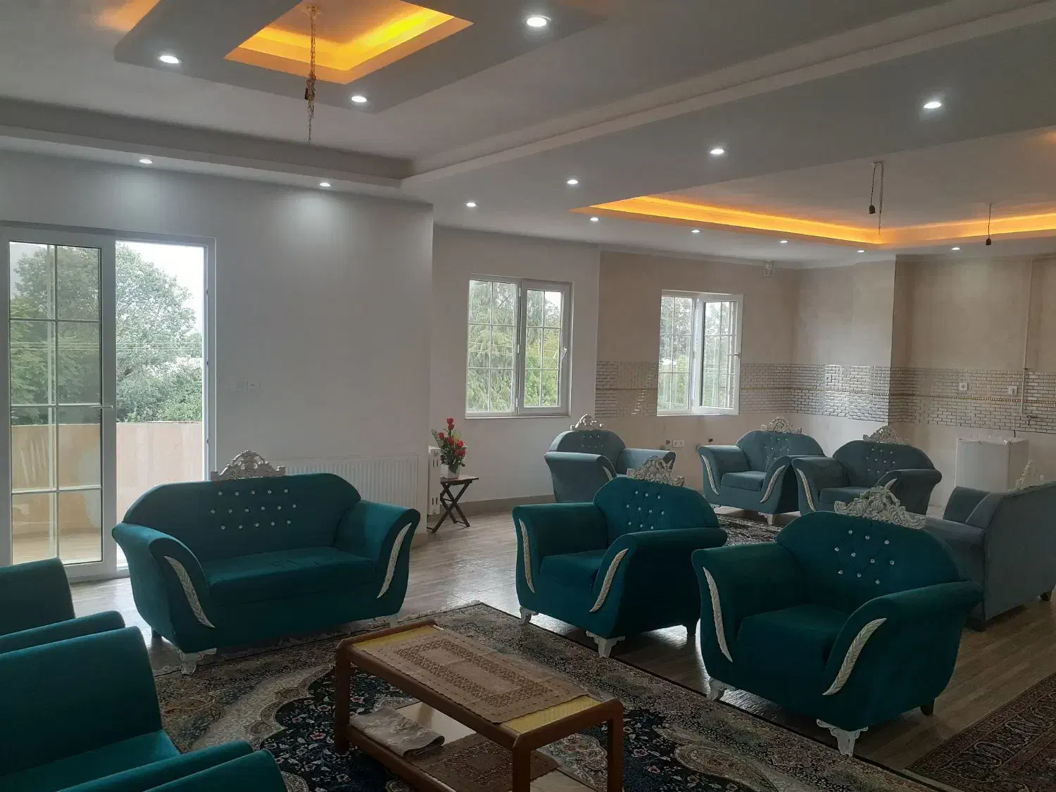 اپارتمان اجاره طبقه دوم ۱۷۰ متری دلباز در شاندرمن|اجارهٔ کوتاهمدت آپارتمان و سوئیت|شاندرمن, |دیوار