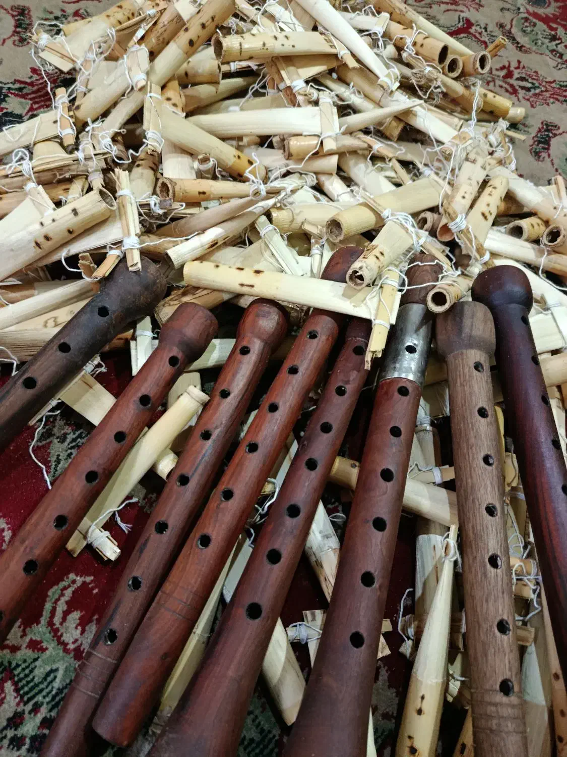 قمیش بالابان .سرنا.|سازهای بادی|ورامین, ورامین|دیوار