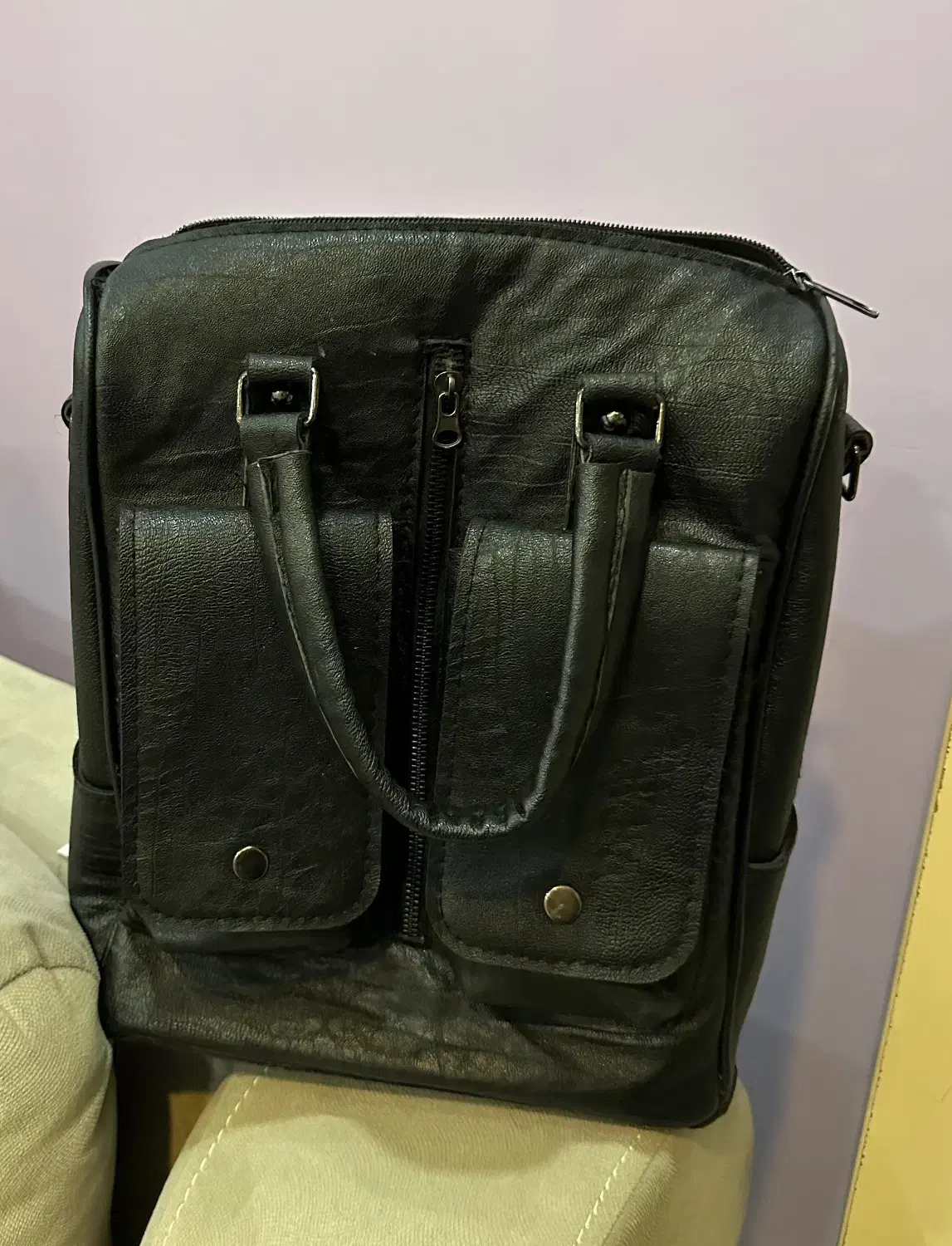 کیف چرم قدیمی بسیار محکم|کیف، کفش، کمربند|اهواز, کوی باهنر|دیوار