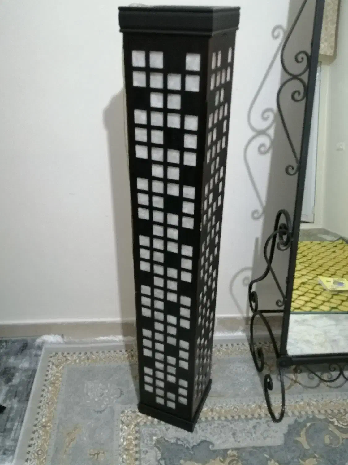 شبخواب|چراغ خواب و آباژور|تهران, خاک سفید|دیوار