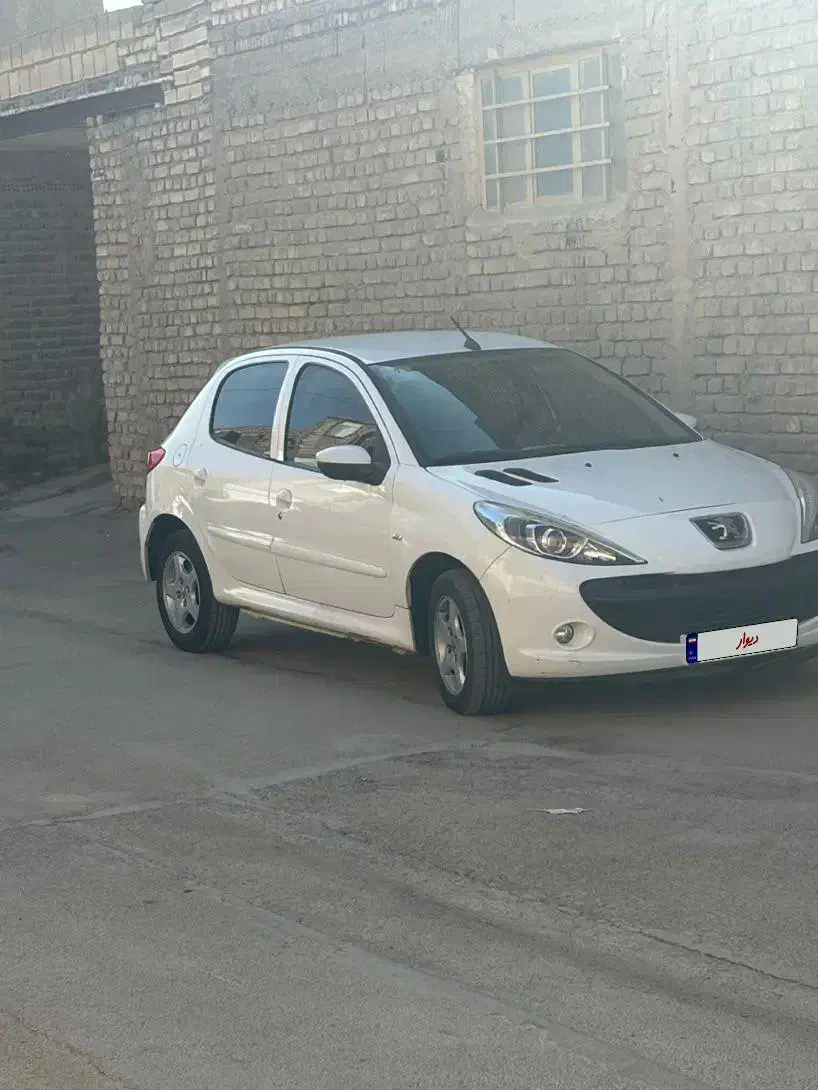 پژو ۲۰۷ اتومات مدل ۹۷|خودرو سواری و وانت|اصفهان, هفتون|دیوار