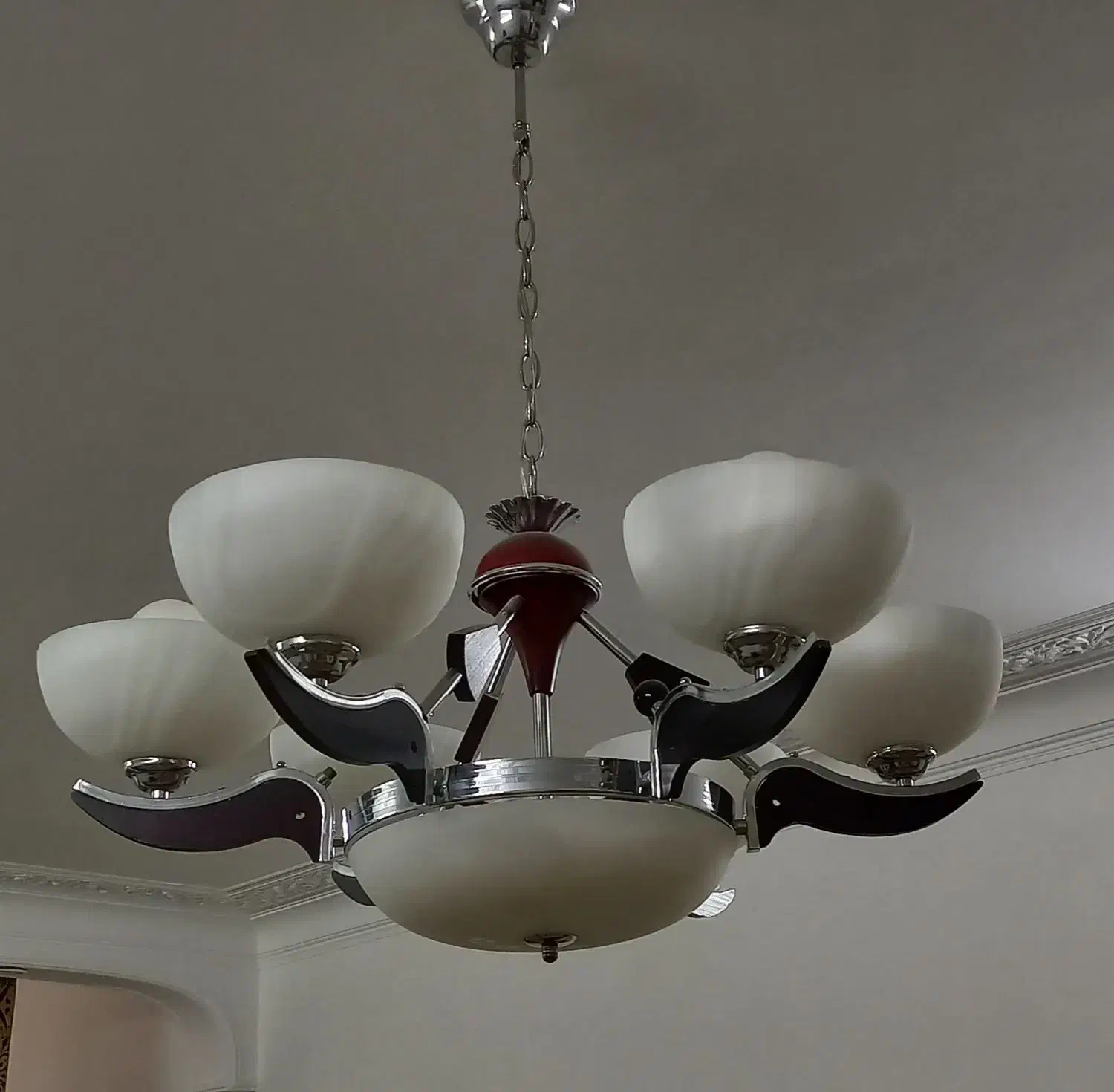 لوستر کلاسیک ۶شاخه|لوستر و چراغ آویز|قم, زنبیل آباد|دیوار