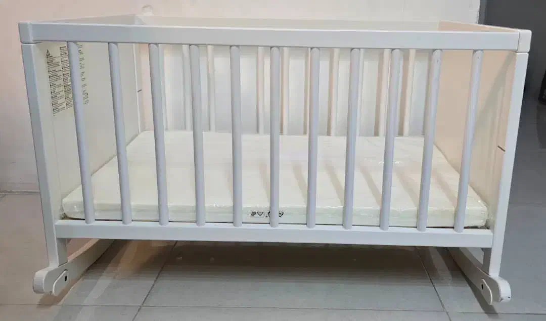 تخت نوزاد، تخت کودک|تخت و صندلی بچه|بندرعباس, |دیوار