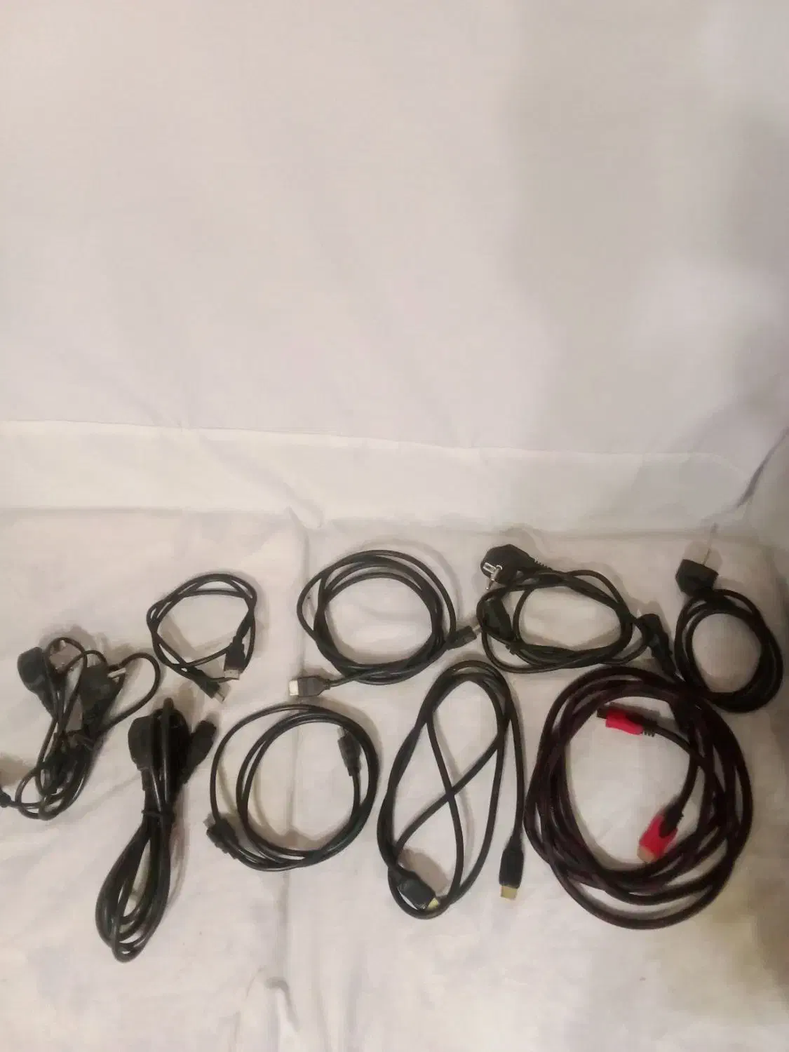 انواع کابل های HTMI و کابل برق پاور کامپیوتر|قطعات و لوازم جانبی رایانه|رشت, لاکان|دیوار