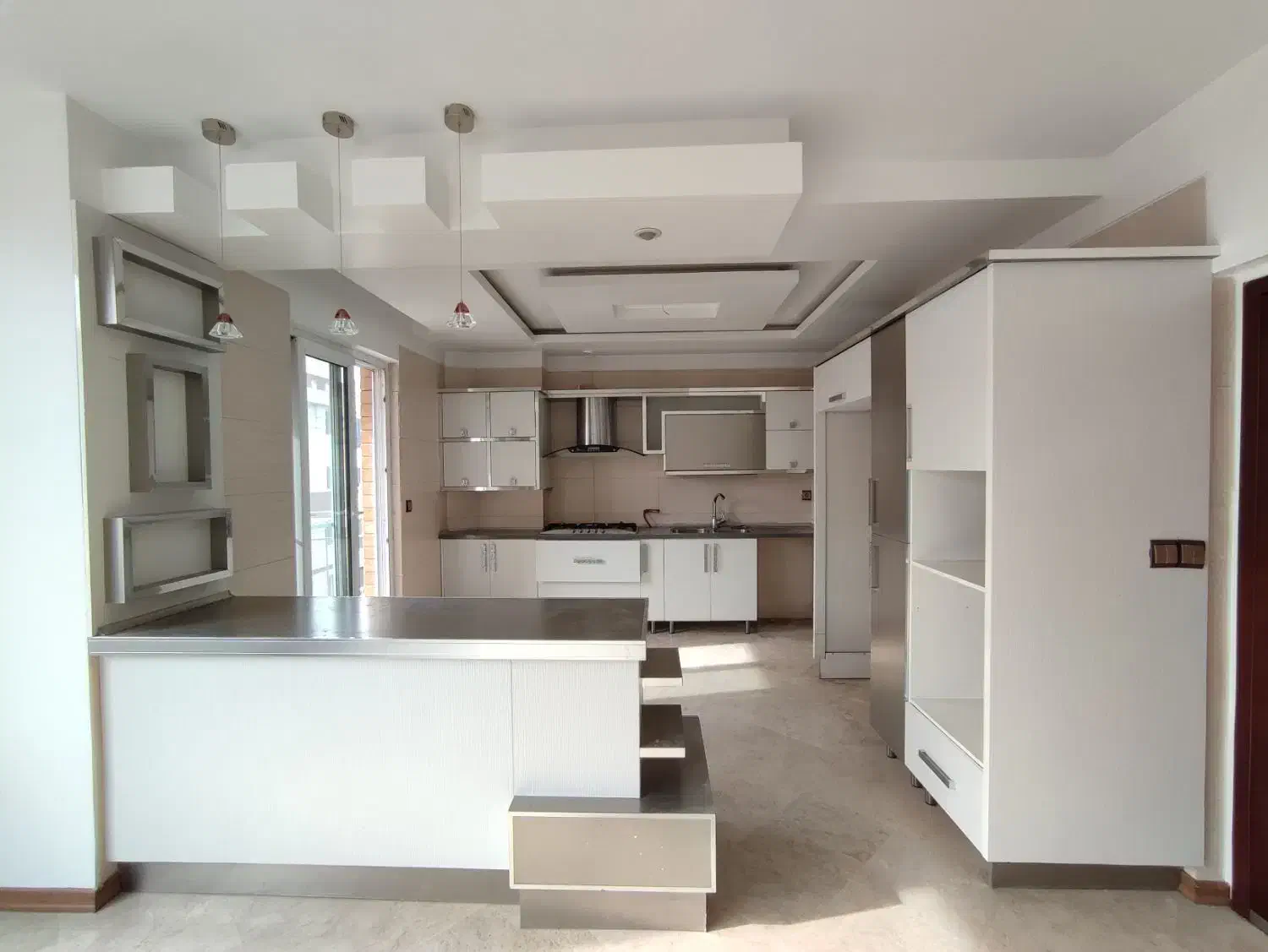 140 متر،3خواب،تک واحد،فول امکانات