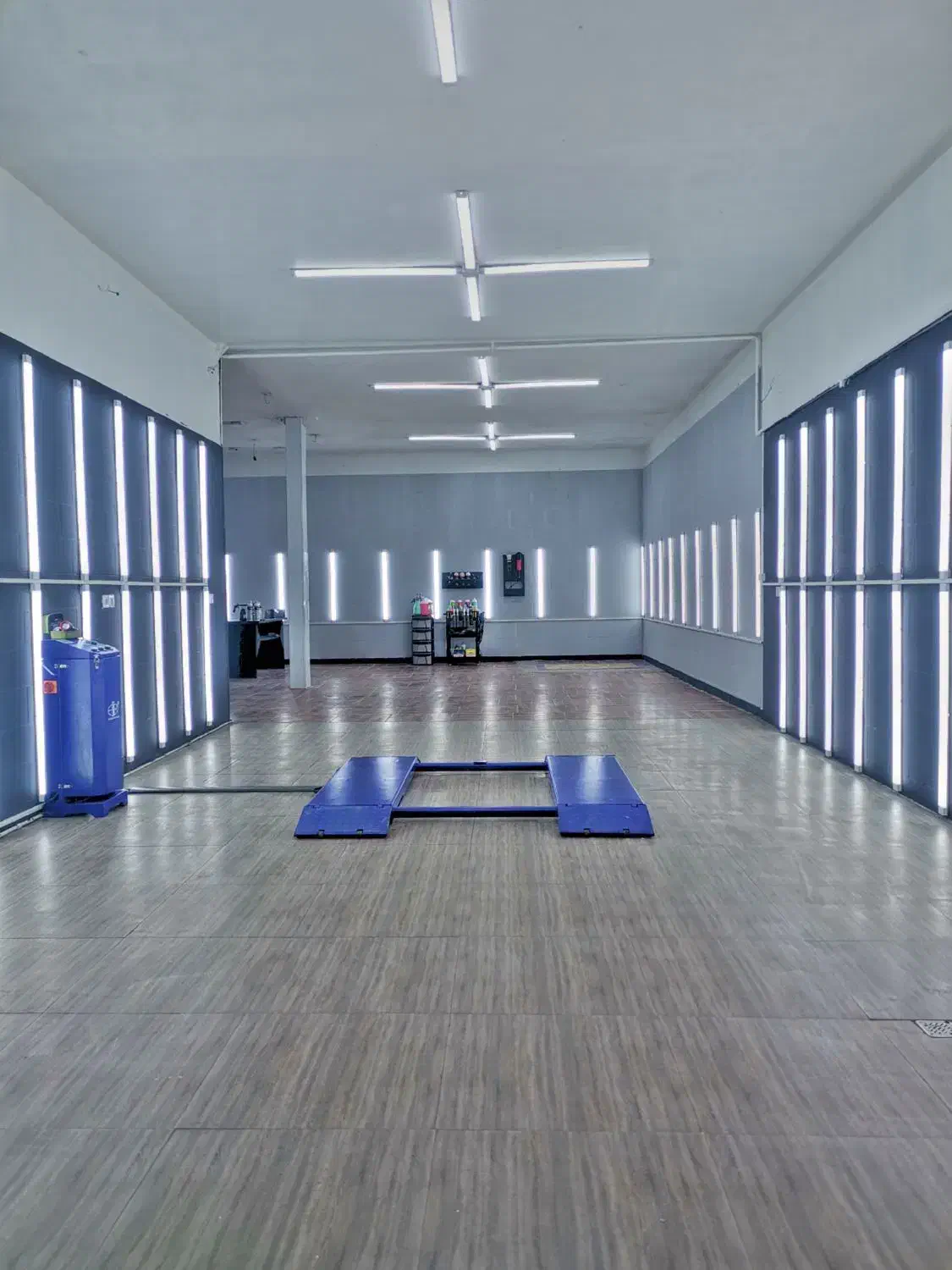 تشخیص رنگ نقیبی|خدمات موتور و ماشین|کرمان, |دیوار