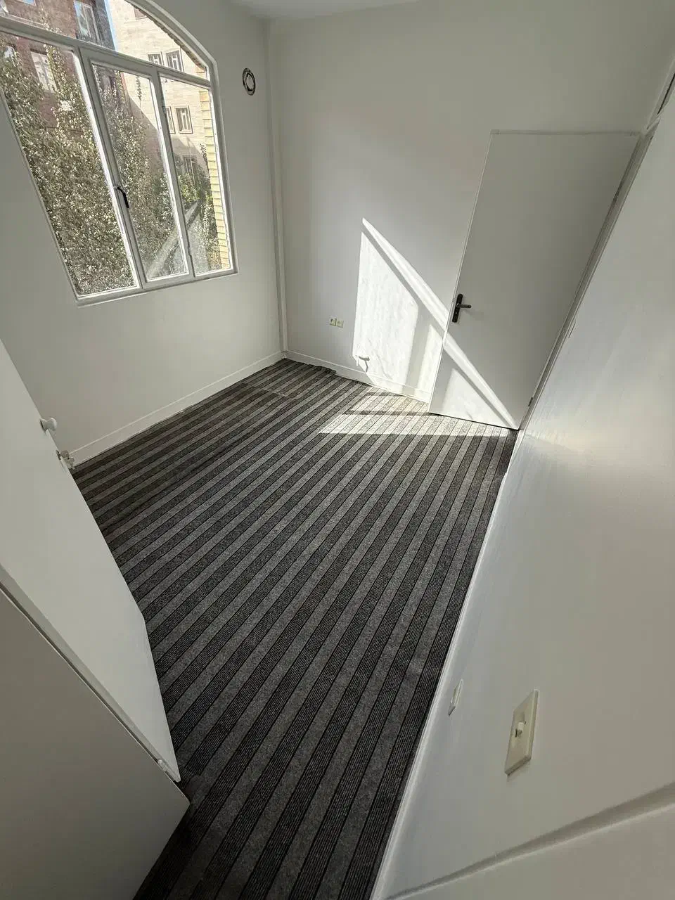 ۵۳متر۱خواب طبقه دوم سندی تکواحدی تخلیه خوش نقشه