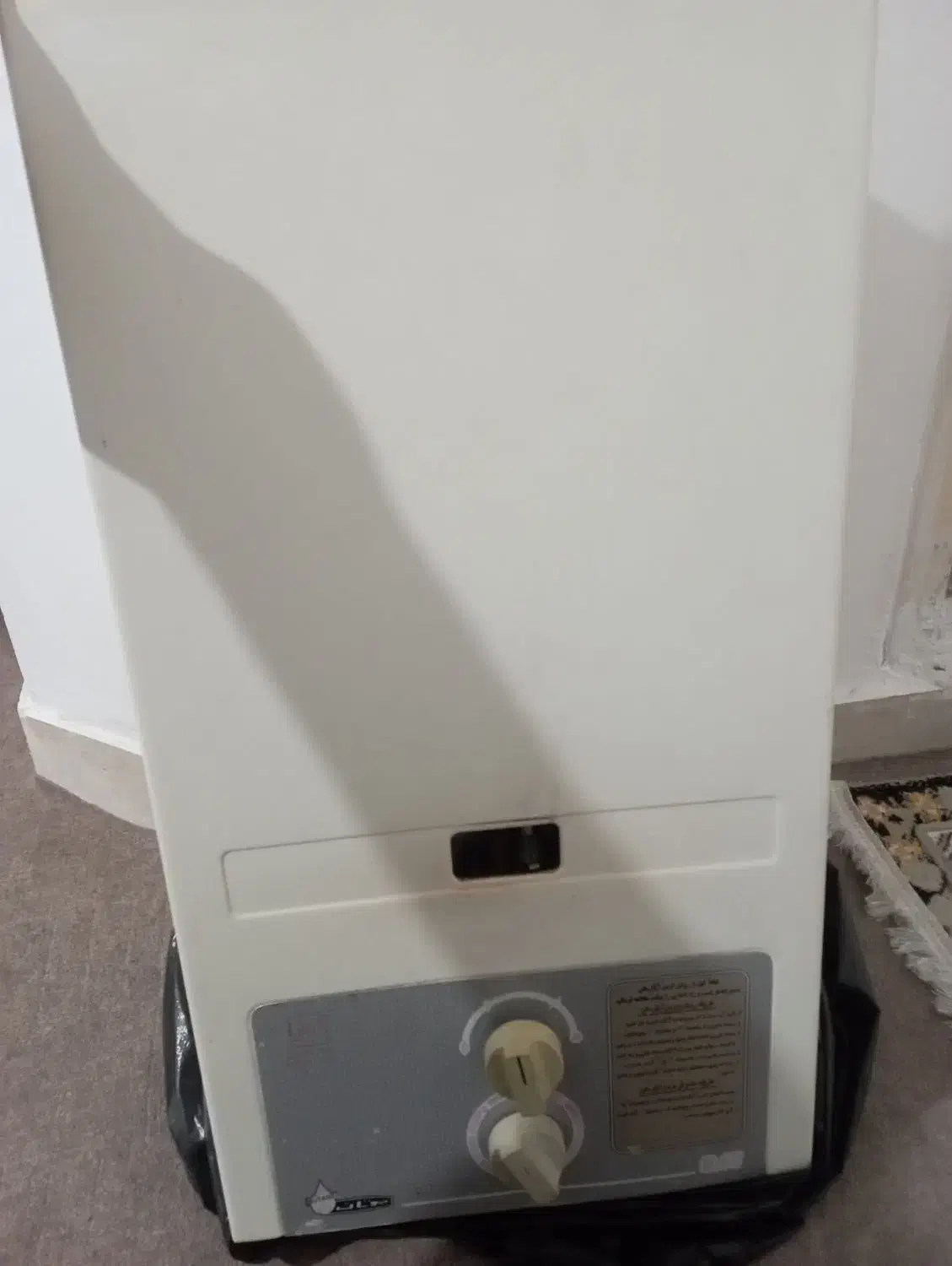 آبگرمکن و چرخ خیاطی|آبگرمکن، پکیج، شوفاژ|پیشوا, |دیوار