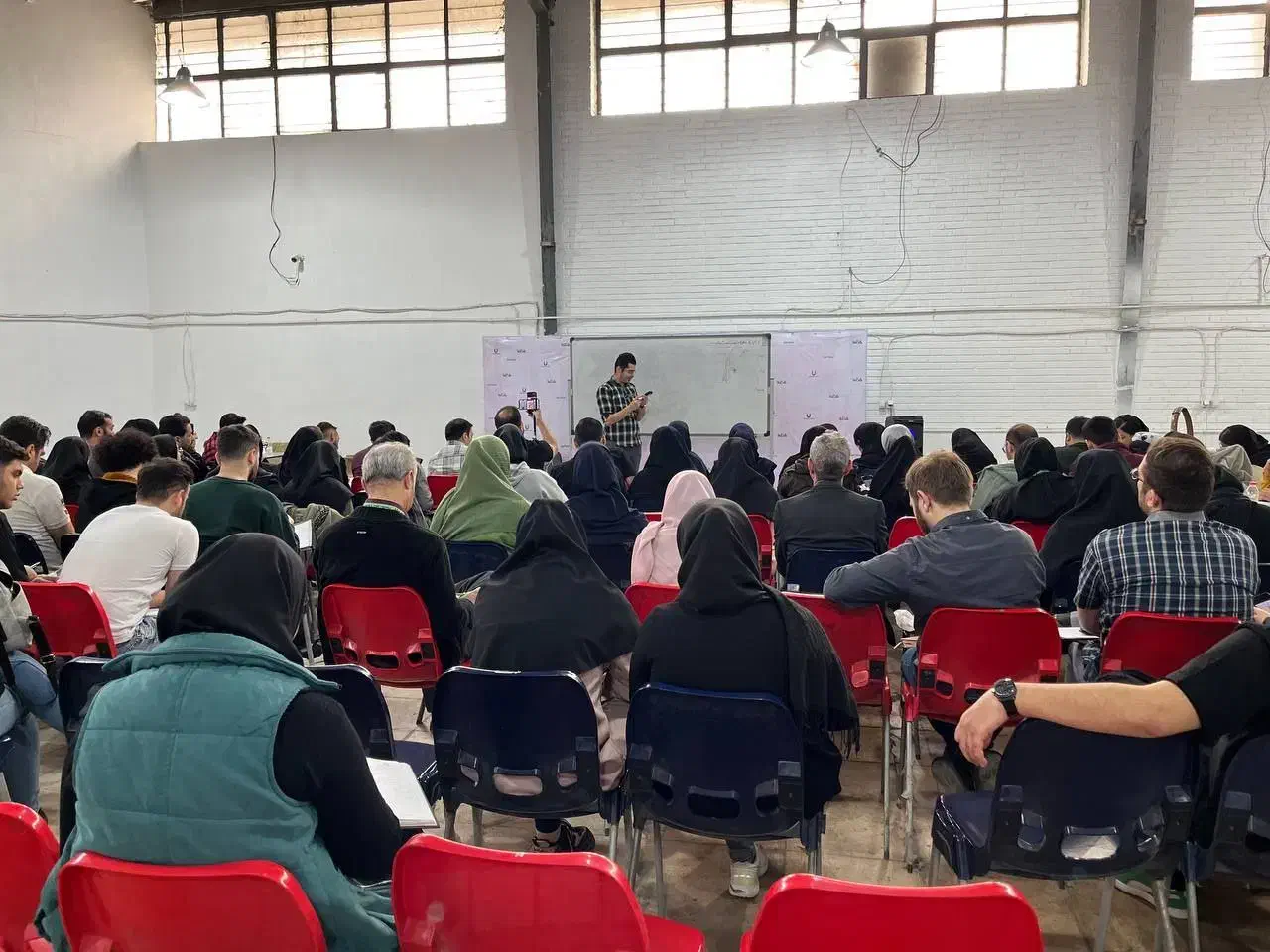 کار آسان|استخدام بازاریابی و فروش|ساری, |دیوار