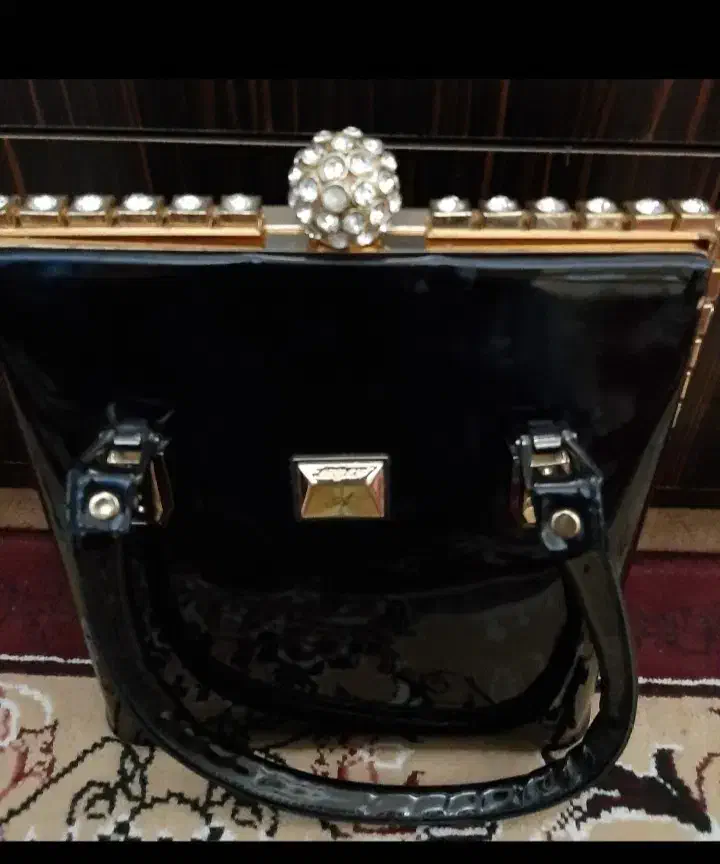 کفش و کیف|کیف، کفش، کمربند|زاهدان, |دیوار