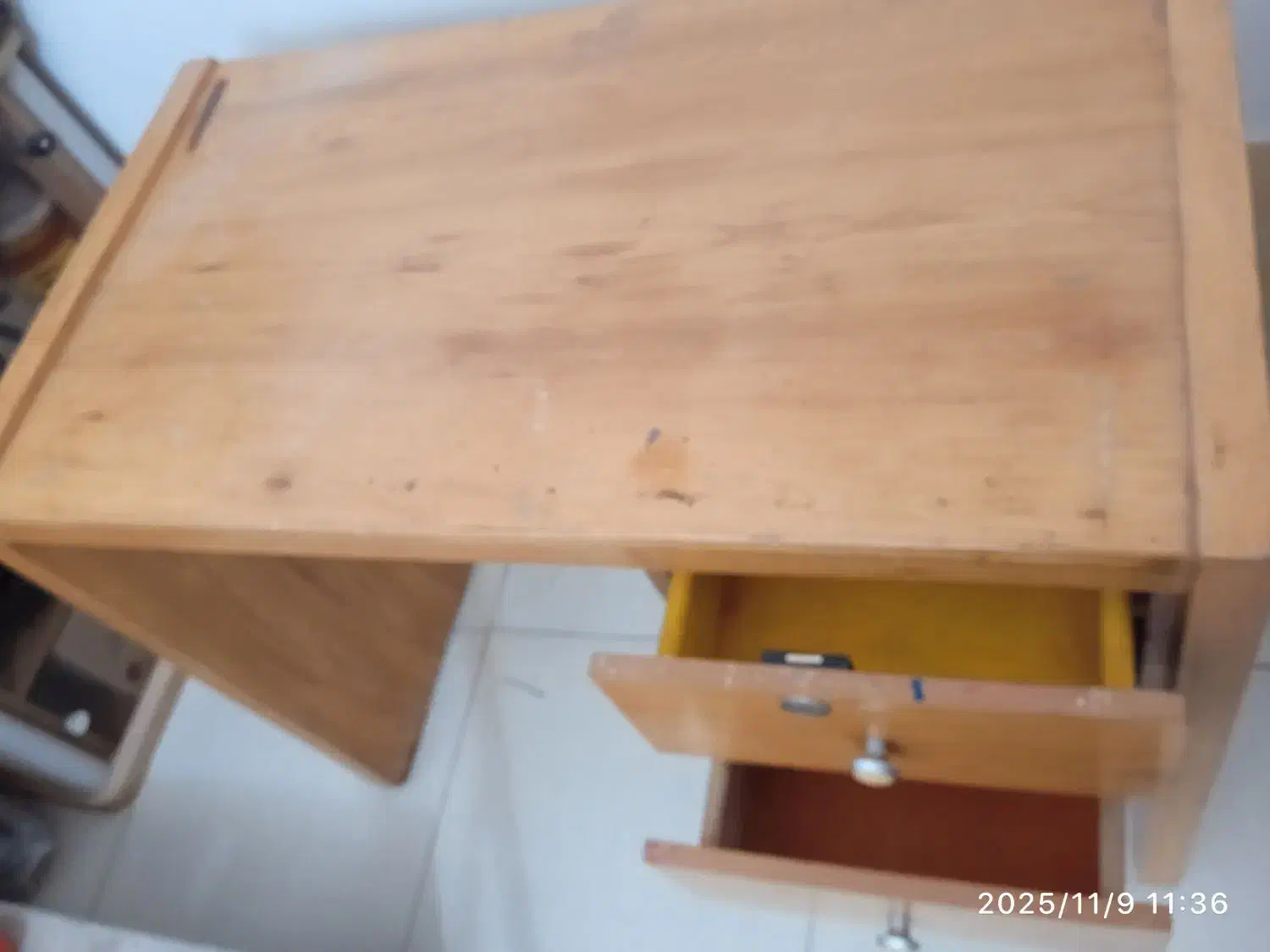 میز تحریر|میز تحریر و کامپیوتر|الیگودرز, |دیوار