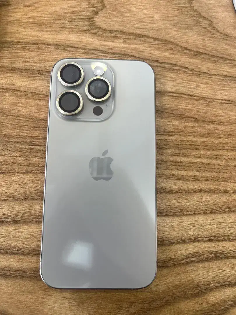 آیفون ۱۵ پرو درحد|موبایل|تهران, والفجر (افسریه)|دیوار