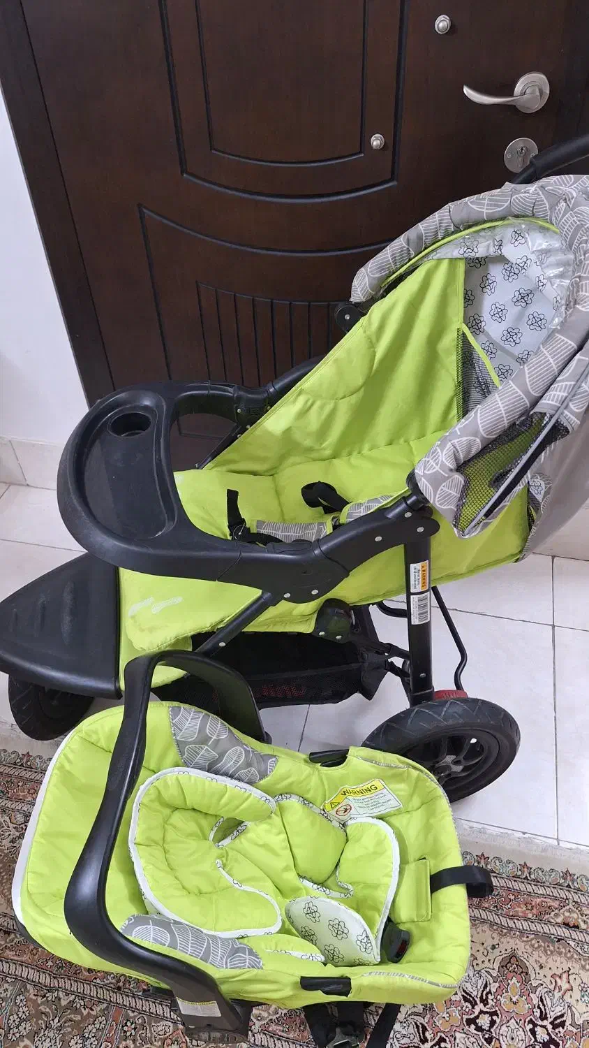 کالسکه با لاستیک های بادی و کریر برند چلینو|کالسکه و لوازم جانبی|بجنورد, |دیوار