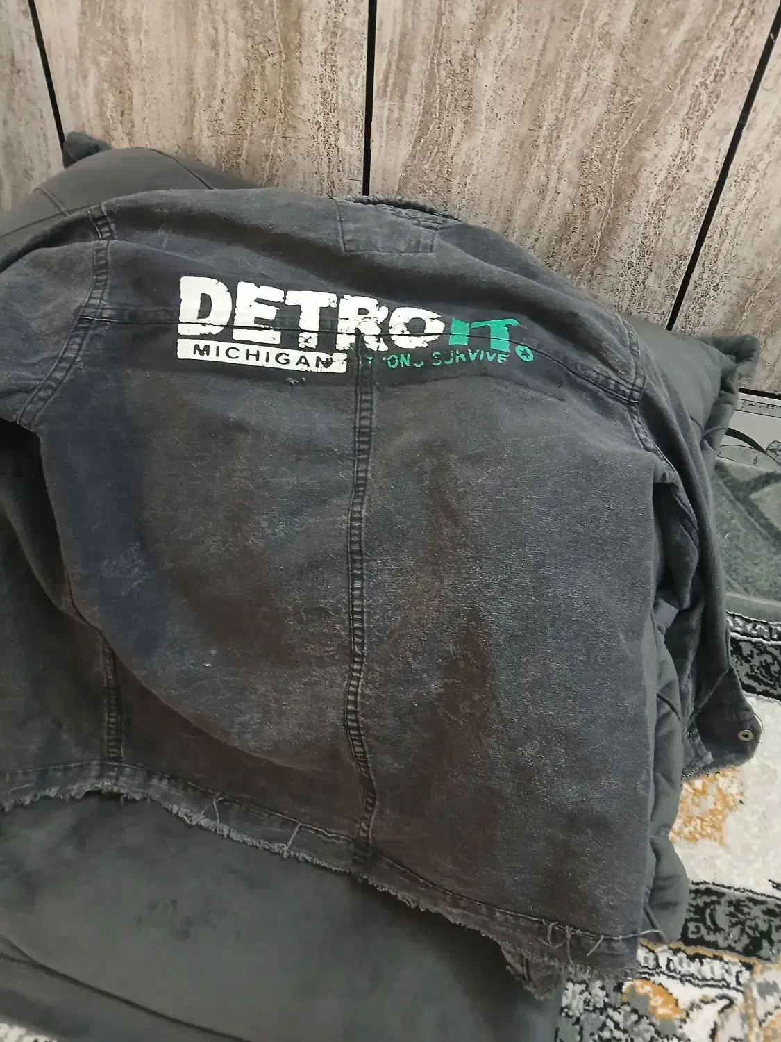 لباس درحد نو|لباس|میان ولایت, |دیوار