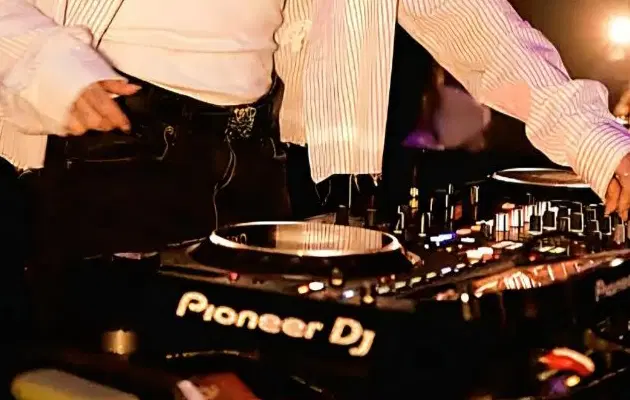 dj.hasti|خدمات پذیرایی، مراسم|دلیجان, |دیوار