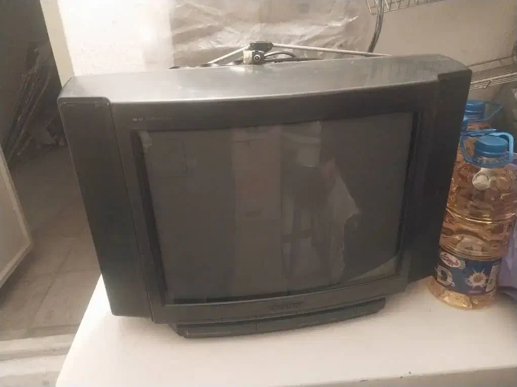 تلوزیون ۲۱ اینچ اصل|تلویزیون و پروژکتور|تهران, گمرک|دیوار