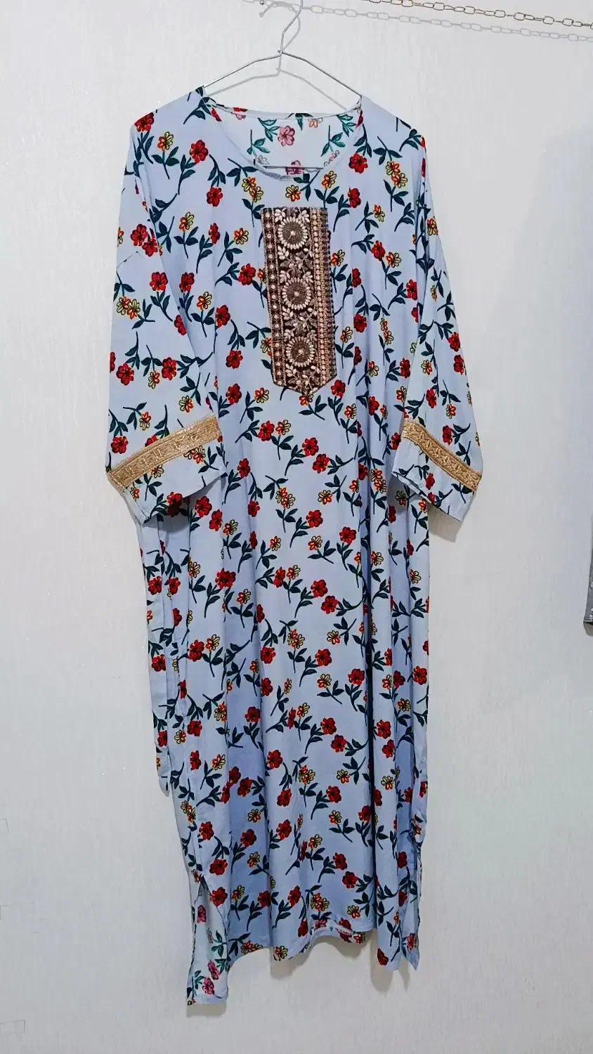 پوشاک|لباس|لامرد, |دیوار