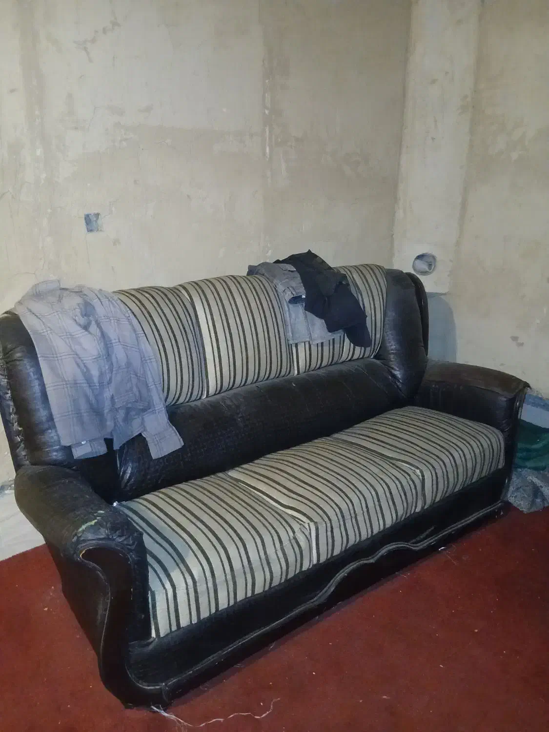 مبل کمد و کشو زیرقیمت|مبلمان خانگی و میز عسلی|آباده, |دیوار