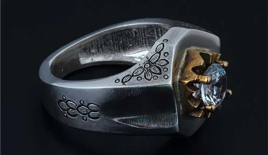 انگشتر نقره|کلکسیون اشیاء عتیقه|بیرجند, |دیوار