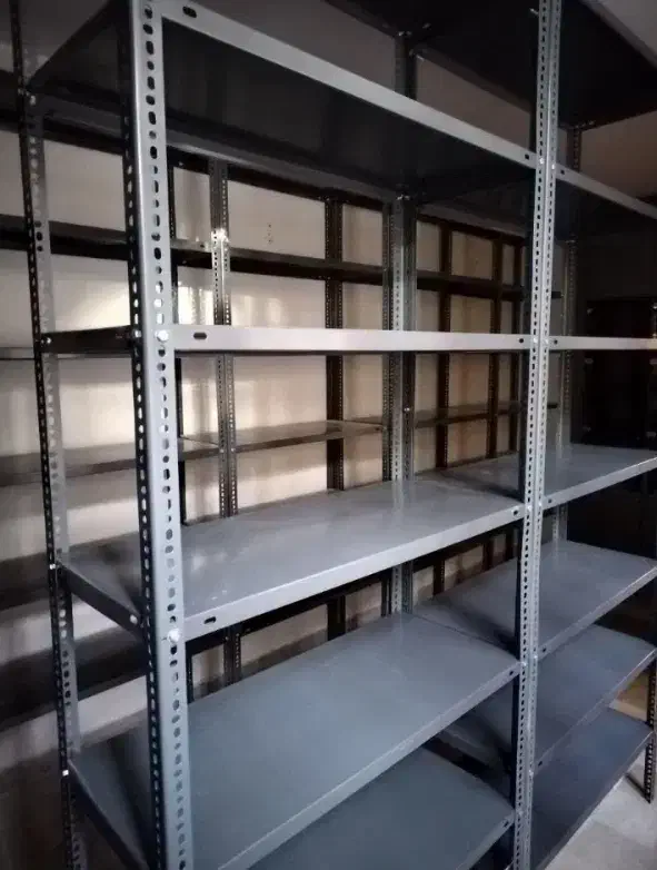 قفسه پیچ و پیچ|فروشگاه و مغازه|نطنز, |دیوار