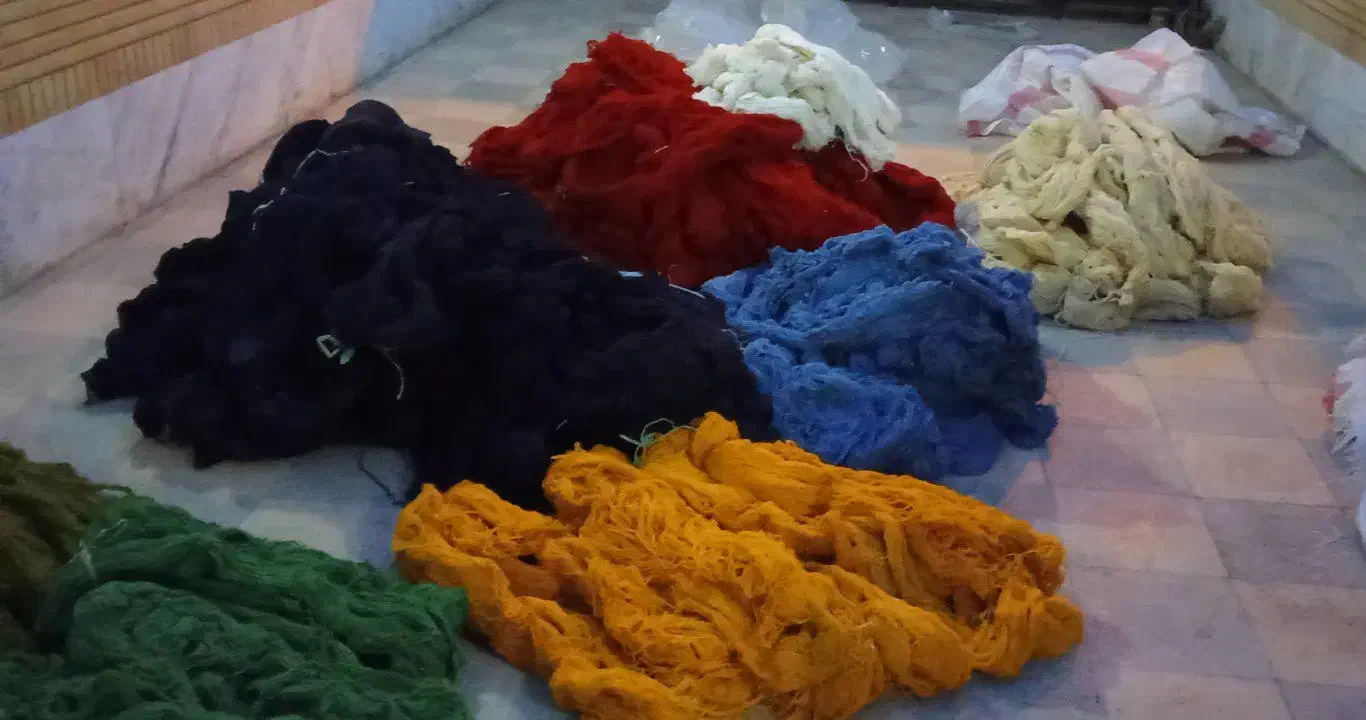 رنگ قالی گلی|گلیم، جاجیم، گبه|آران و بیدگل, |دیوار