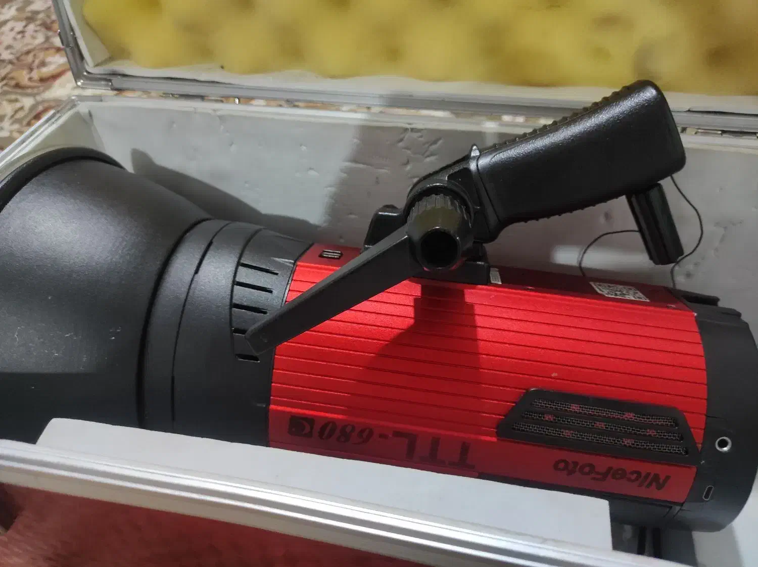 فلاش پرتابل نایس فتو ۶۸۰ ژول|دوربین عکاسی و فیلم‌برداری|قوچان, |دیوار