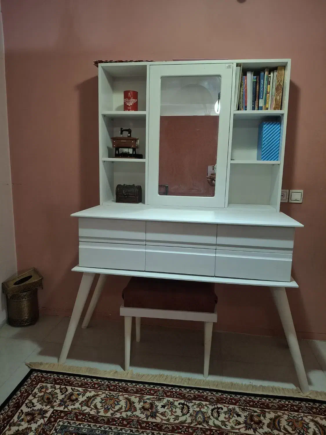 کمد آرایشی و لباس|بوفه، ویترین، کنسول|بروجن, |دیوار