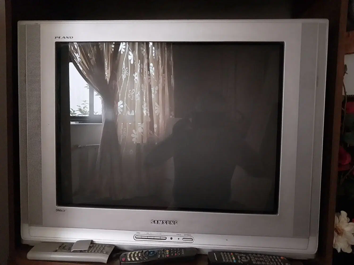 فروش تلویزیون ۲۹ اینچ سامسونگ|تلویزیون و پروژکتور|رشت, دیانتی|دیوار