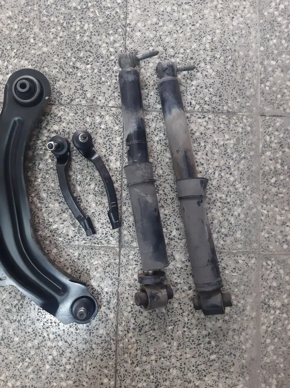 طبق کامل چپ و راست سیبک فرمان چپ و راست مگان|قطعات یدکی و لوازم جانبی|محمدشهر, محمدشهر|دیوار