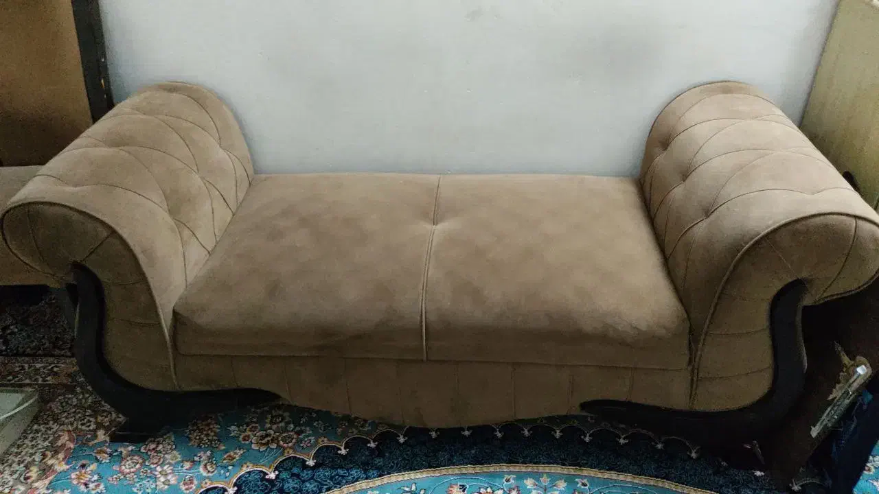 مبل ۹ نفره دست دوم همراه با میز عسلی|مبلمان خانگی و میز عسلی|گنبد کاووس, |دیوار