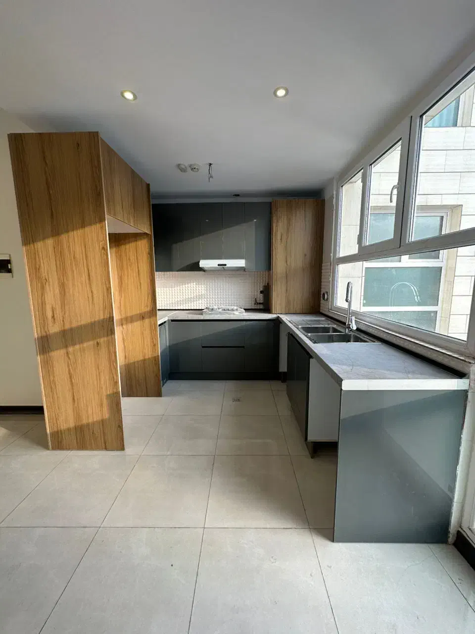 ۷۳ متر فول خوش نقشه ویو ابدی مناسب مجرد