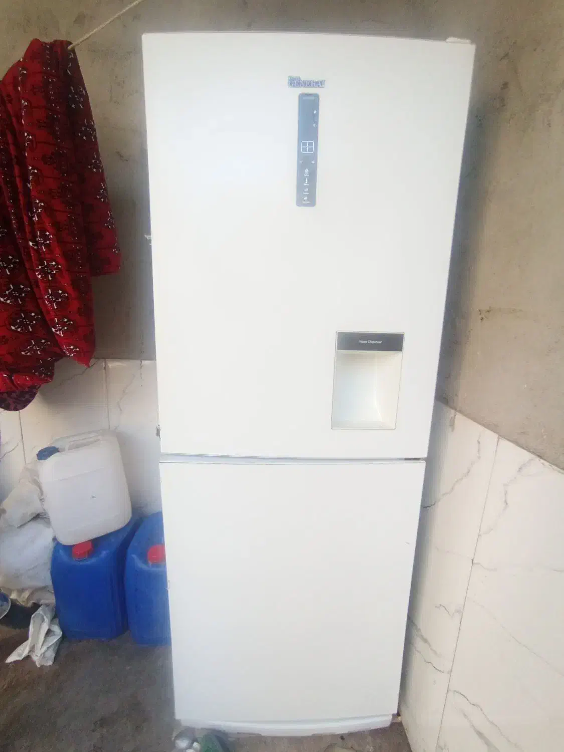 یخچال فقط8ملیون|یخچال و فریزر|میبد, |دیوار