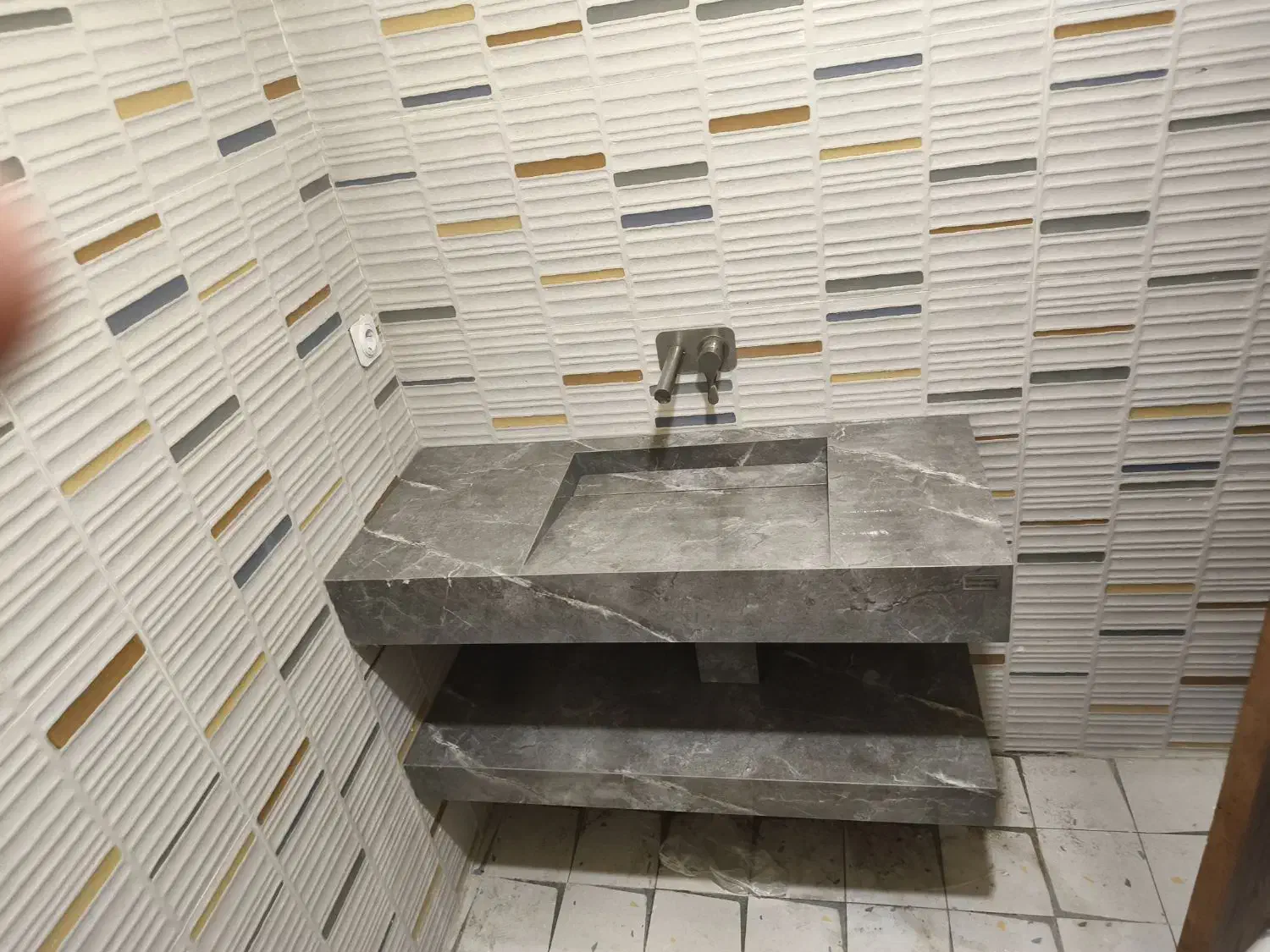 تولید روشوی سرامیکی|لوازم سرویس بهداشتی|سیرجان, |دیوار