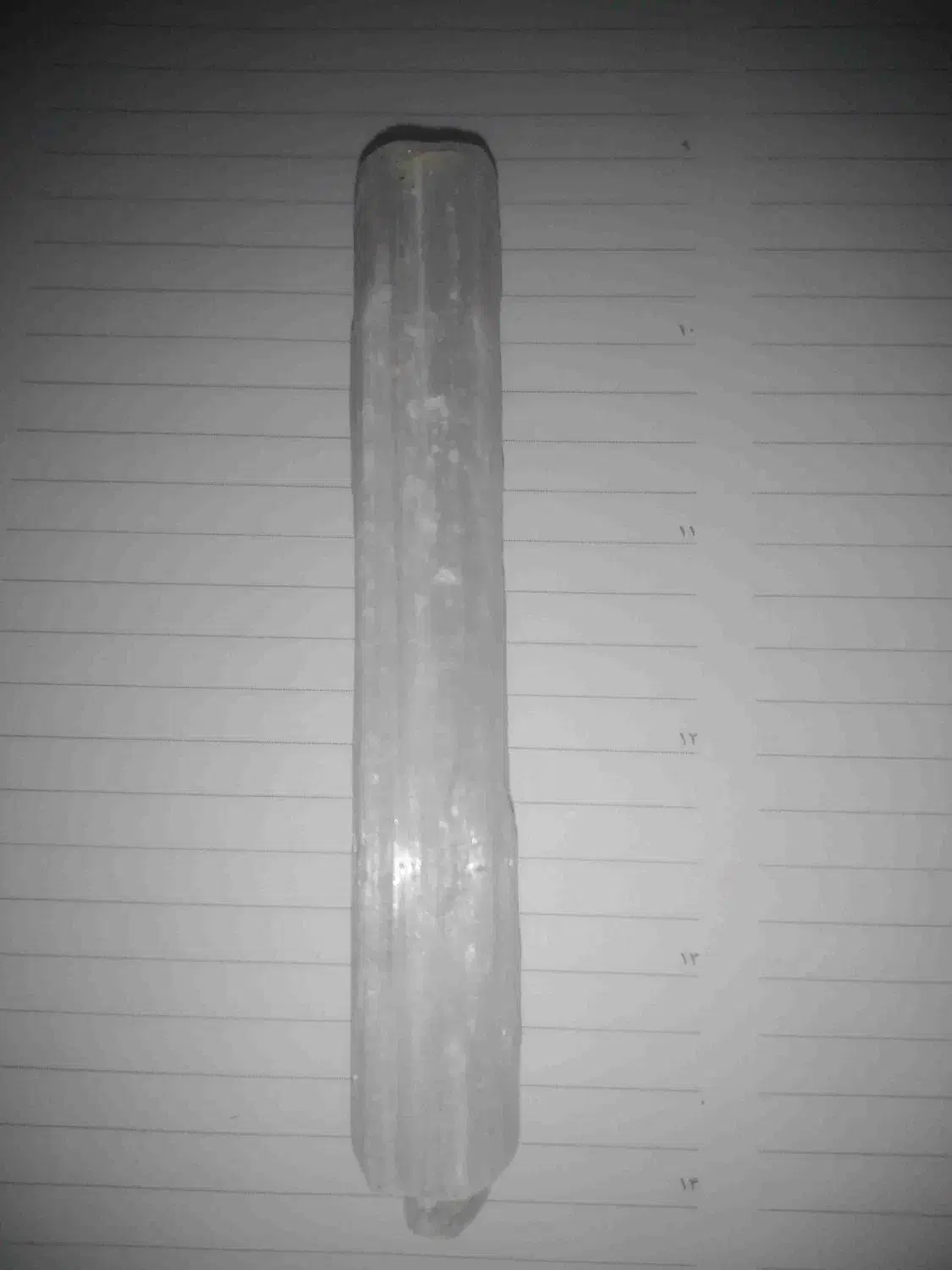 یک دستبند قدیمی هزار ساله مفرغ با تعدادی سنگ|کلکسیون اشیاء عتیقه|بروجرد, |دیوار