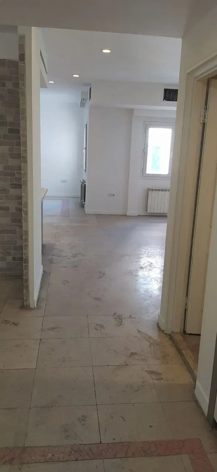 110متر 2خواب عباس اباد بخارست