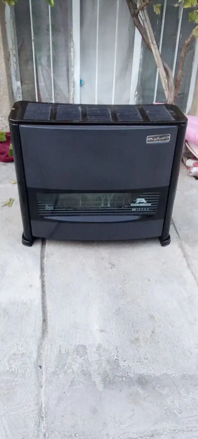 بخاری سالم تمیز بدون رنگ رفتگی|بخاری، هیتر، شومینه|آشخانه, |دیوار