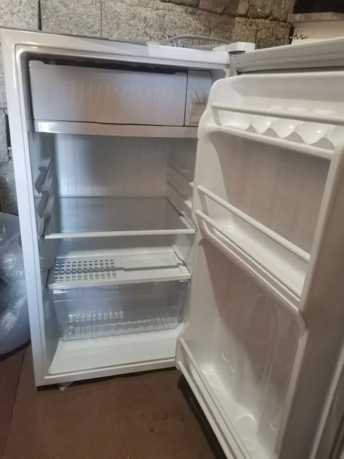 یخچال ۵فوت ایستکول کوچک|یخچال و فریزر|سردشت, |دیوار