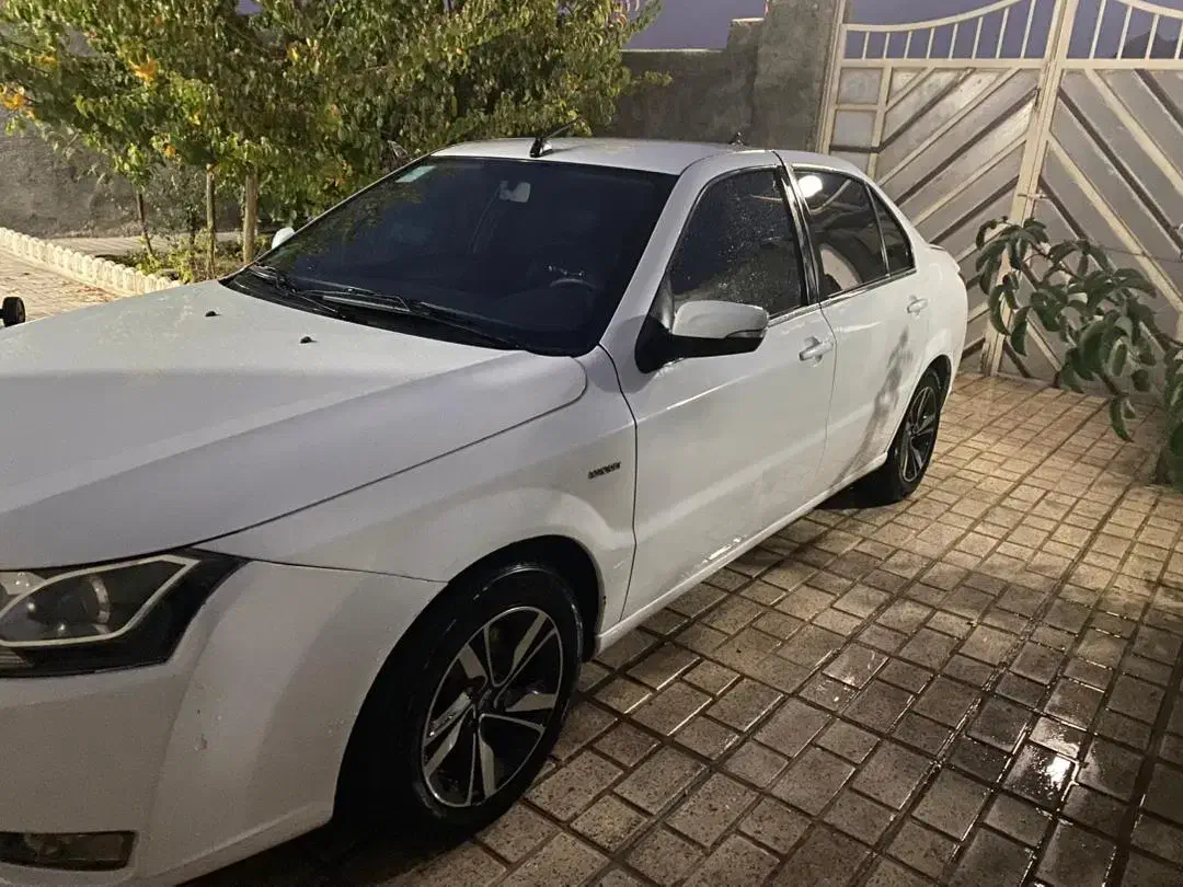 دنا سفید مدل 94*|خودرو سواری و وانت|شهرکرد, |دیوار