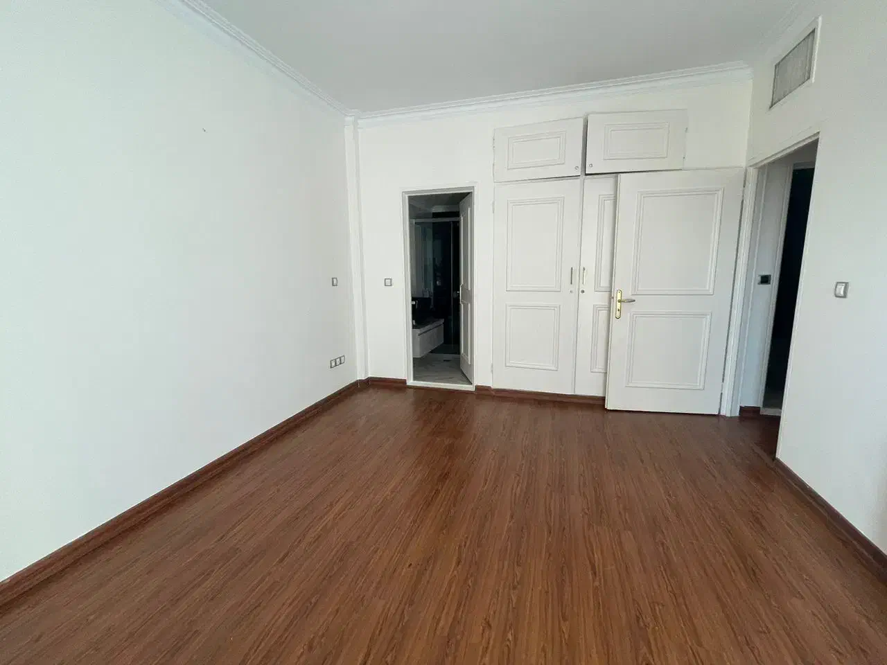 ۱۹۲ متر شیراز شمالی|فروش آپارتمان|تهران, ونک|دیوار