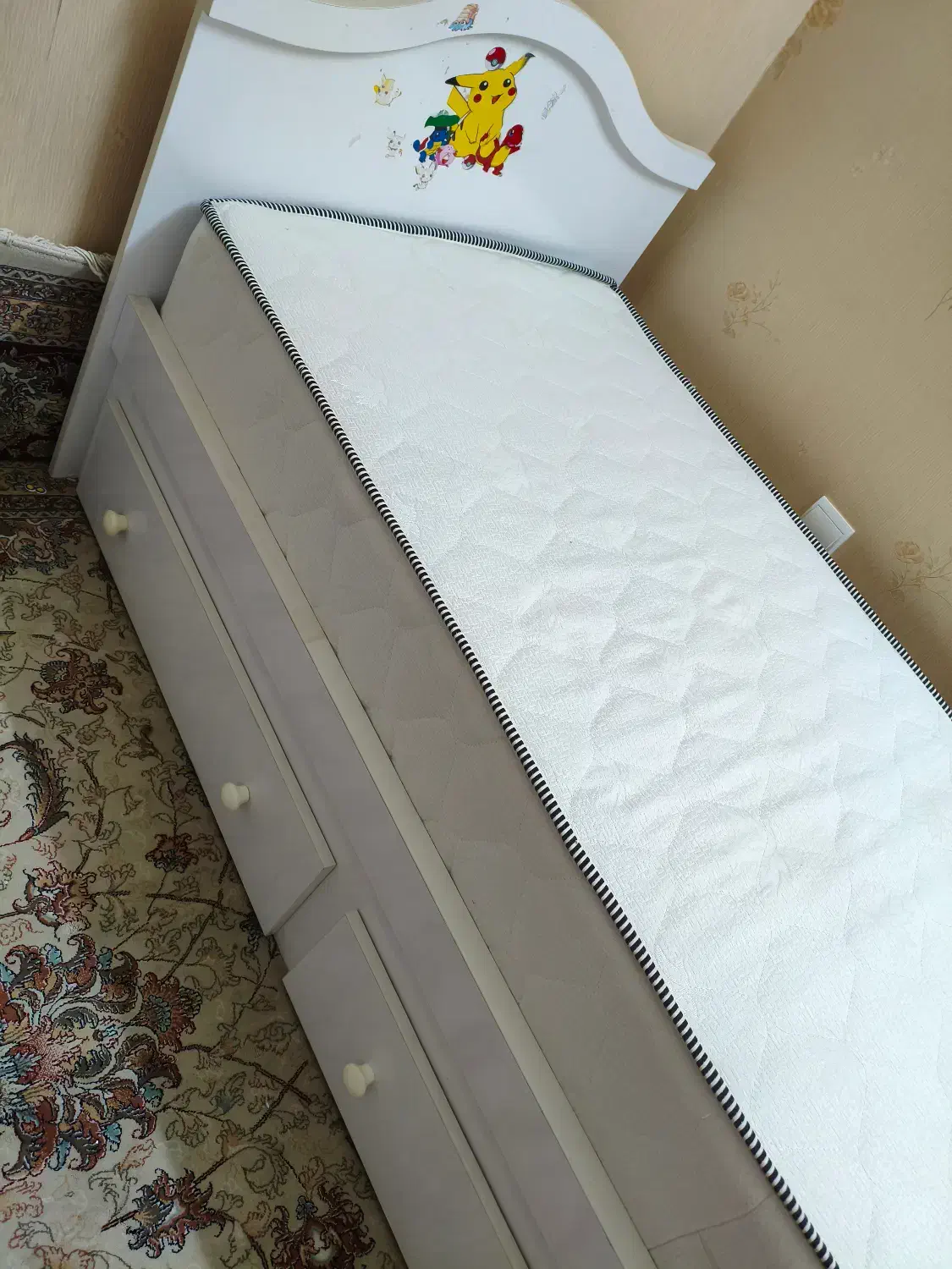 تخت کودک فروش فوری|تخت و سرویس خواب|گنبد کاووس, |دیوار