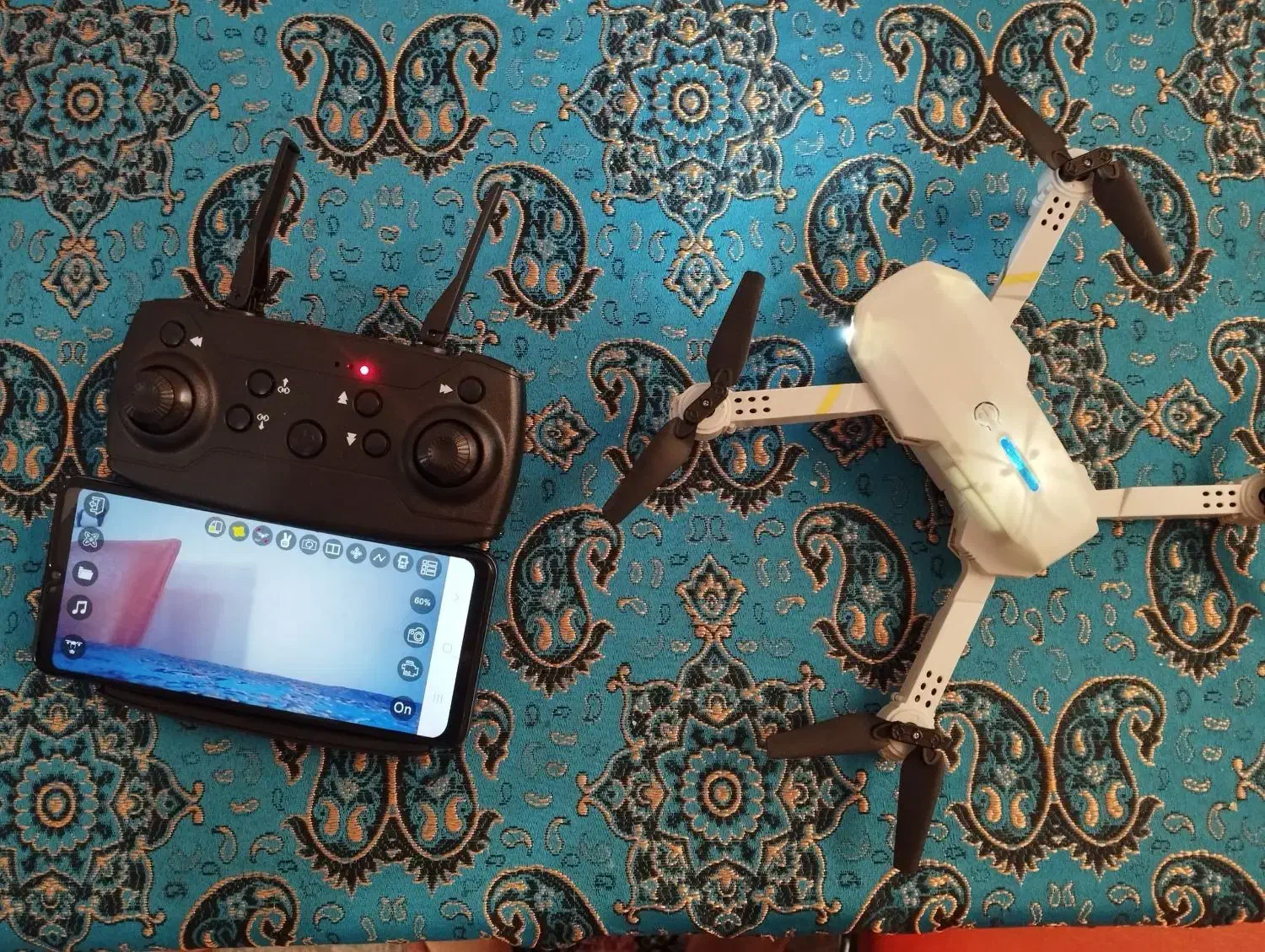 کوادکوپتر e88pro|اسباب‌‌بازی|شیراز, رکن‌آباد|دیوار